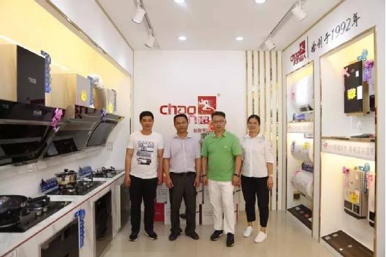 超人廚衛羅董:傾聽現場的神靈之聲