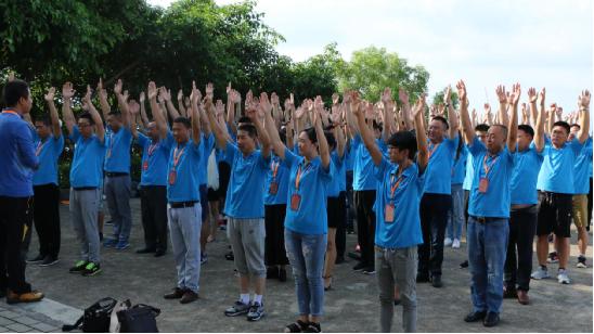 無聲的凝聚力 比克電器團隊“穿越火線”之旅