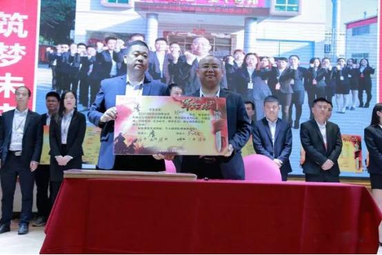 從部隊到金邦,他用軍人的嚴(yán)謹(jǐn)一路相隨