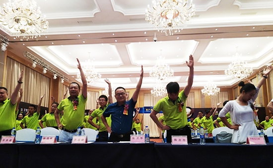 圣梵尼:百尺竿頭須進步 勇往直前莫問歸路