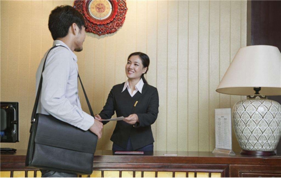 百萬年薪不是夢,福林文員啃得動!