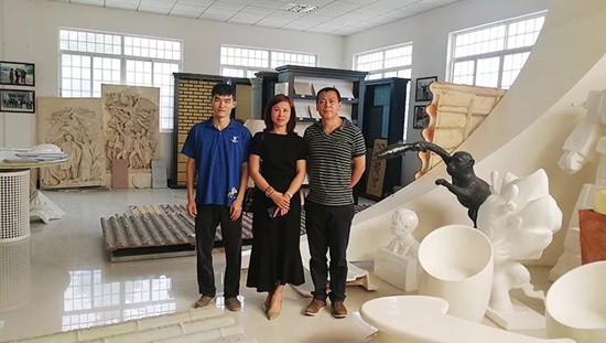 青龍福州代理商林總考察廣西生產(chǎn)基地