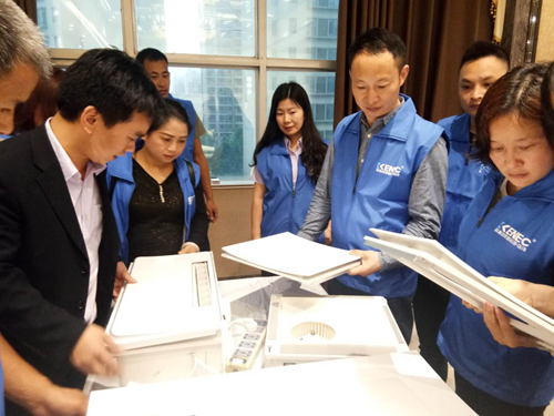 吊頂行業(yè)盛事 科耐特吊頂財富峰會火熱進行中